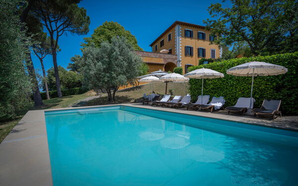 Villa Recanati, Val D'orcia, Private Pool, Jacuzzi, Wifi: Amenities, Autumn, Building Exterior, Garden, Pool, Spring, Summer