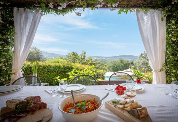 Villa Licia, Val D'orcia, Private Pool, Jacuzzi: Amenities, Autumn, Building Exterior, Dining Room, Garden, Spring, Summer