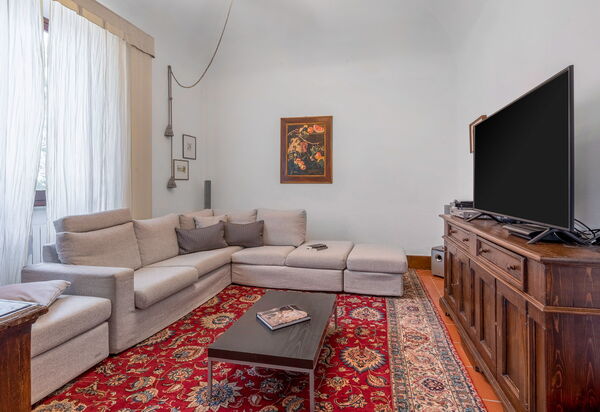 Villa Licia, Val D'orcia, Private Pool, Jacuzzi: Amenities, Autumn, Living Room, Room Detail, Spring, Summer