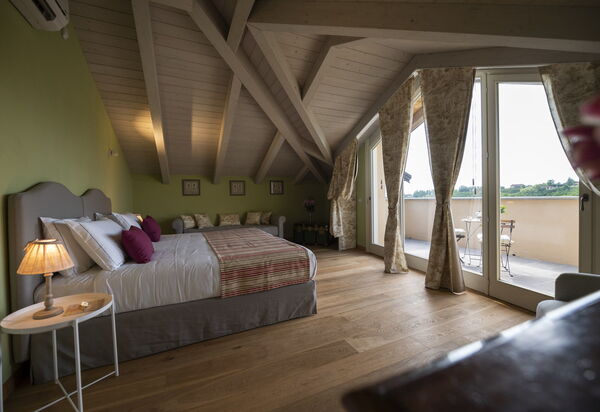 Casa San Grato - Roero - Langhe, Piemonte: Autunno, Camera da letto, Estate, Primavera