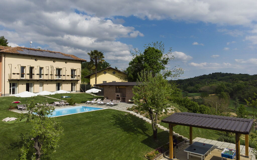 Casa San Grato - Roero - Langhe, Piemonte: Autunno, Estate, Esterni, Giardino, Primavera