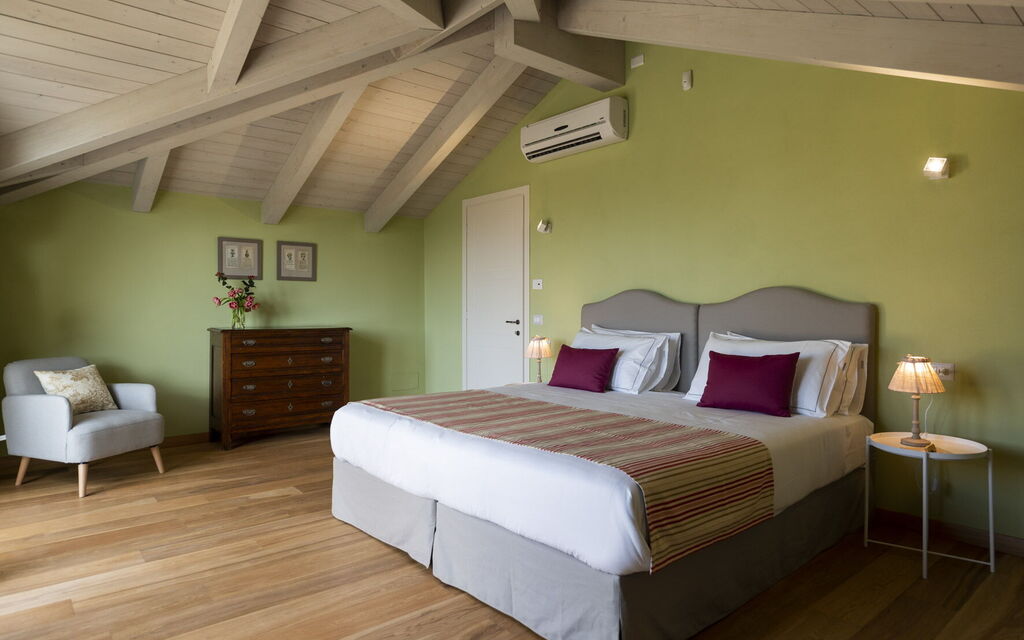 Casa San Grato - Roero - Langhe, Piemonte: Autunno, Camera da letto, Estate, Primavera