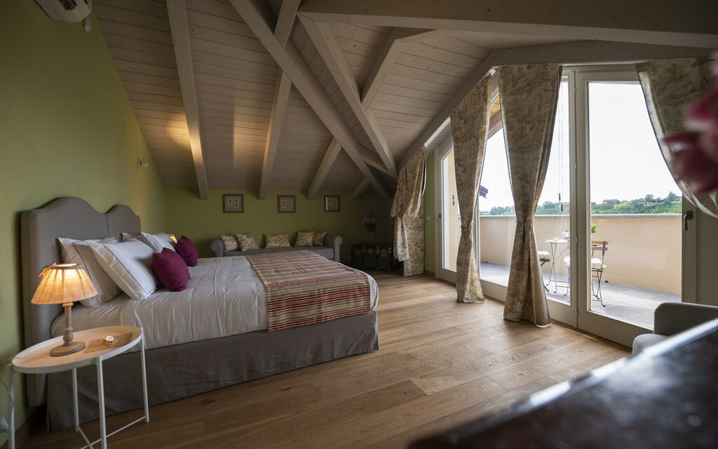 Casa San Grato - Roero - Langhe, Piemonte: Autunno, Camera da letto, Estate, Primavera