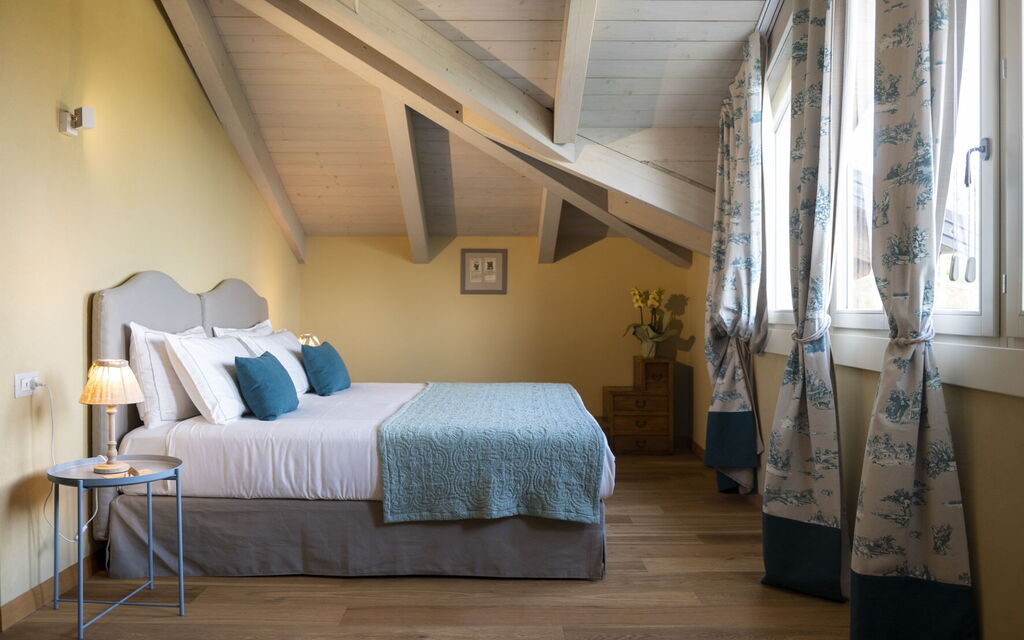 Casa San Grato - Roero - Langhe, Piemonte: Autunno, Camera da letto, Estate, Primavera