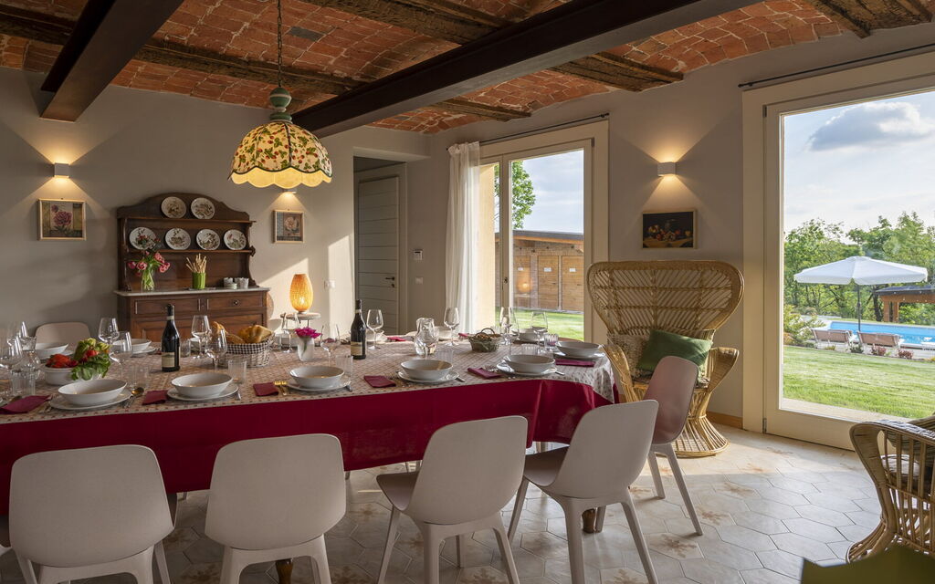 Casa San Grato - Roero - Langhe, Piemonte: Autunno, Estate, Primavera, Sala da pranzo