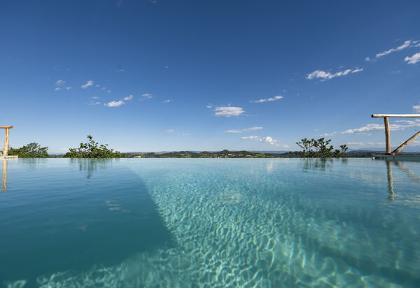 Relais Casa Clara - Roero - Langhe, Piemonte: Autunno, Estate, Piscina, Primavera