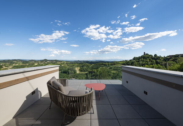 Relais Casa Clara - Roero - Langhe, Piemonte: Autunno, Balcone / Terrazza / Patio, Estate, Primavera