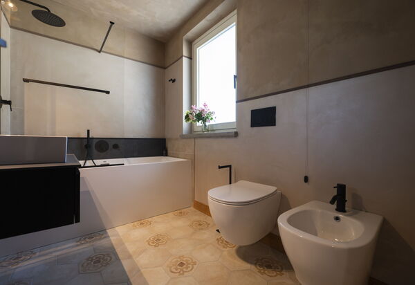 Relais Casa Clara - Roero - Langhe, Piemonte: Autunno, Bagno, Estate, Primavera