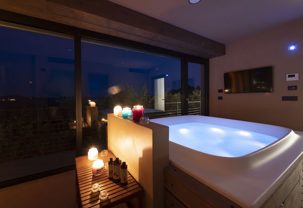 Relais Casa Clara - Roero - Langhe, Piemonte: Autunno, Estate, Idromassaggio, Primavera