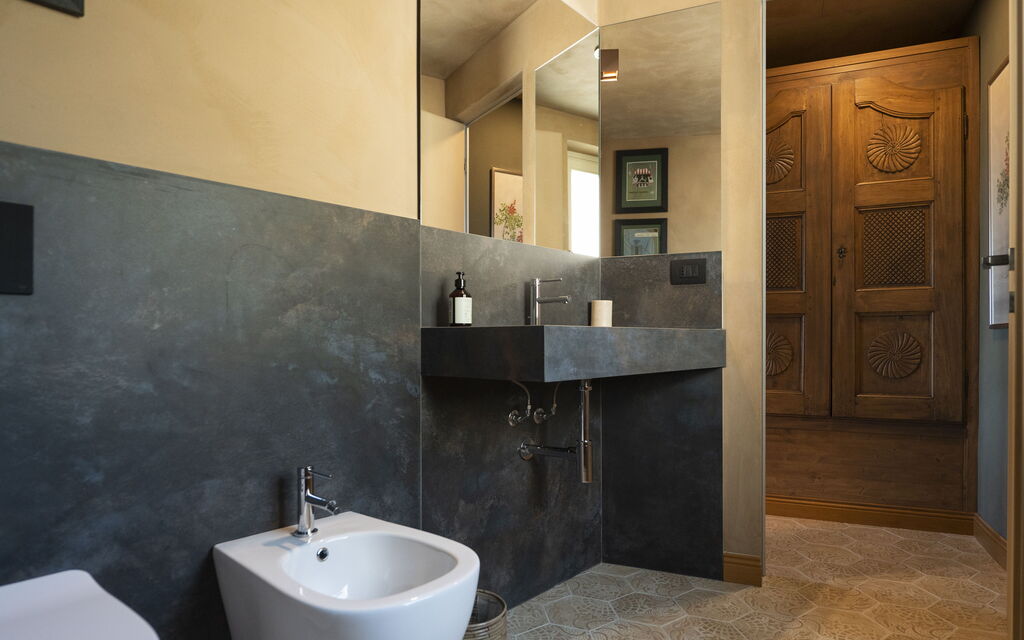 Relais Casa Clara - Roero - Langhe, Piemonte: Autumn, Bathroom, Spring, Summer