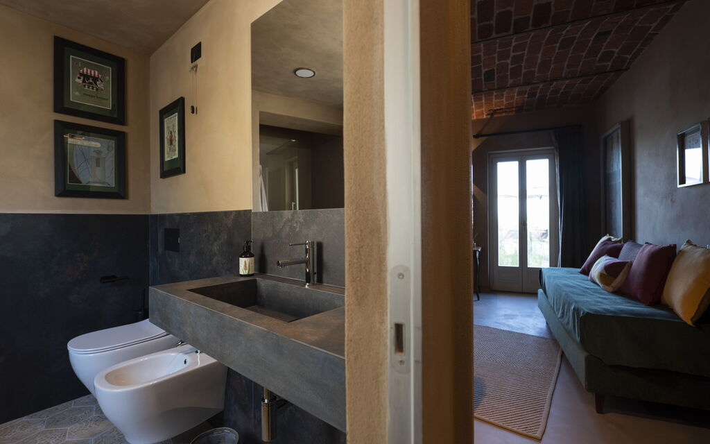 Relais Casa Clara - Roero - Langhe, Piemonte: Autumn, Bathroom, Spring, Summer