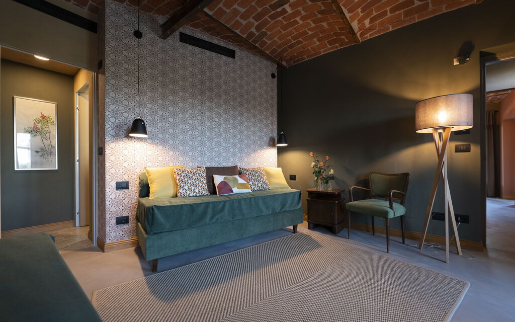 Relais Casa Clara - Roero - Langhe, Piemonte: Autumn, Bedroom, Spring, Summer