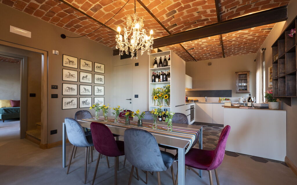 Relais Casa Clara - Roero - Langhe, Piemonte: Autumn, Dining Room, Kitchen, Spring, Summer