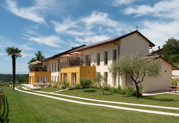 Casa Gallo - Roero - Langhe, Piemonte: Autunno, Estate, Giardino, Primavera