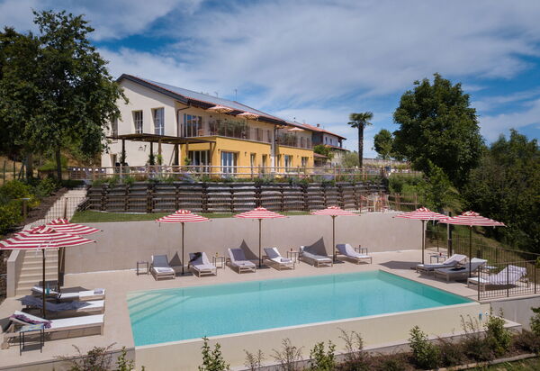 Casa Gallo - Roero - Langhe, Piemonte: Autunno, Estate, Giardino, Primavera