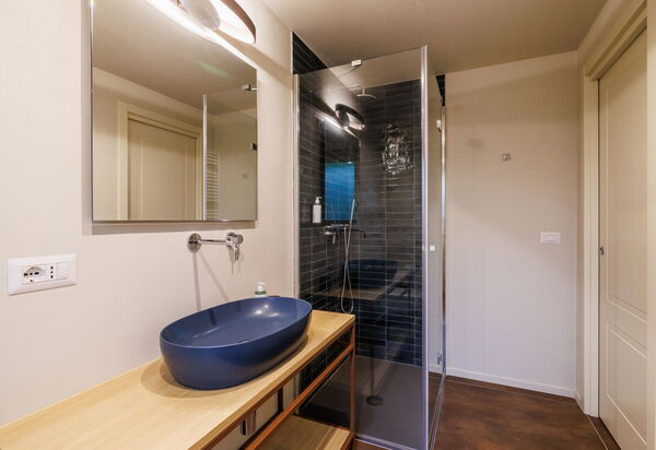 Casa Gallo - Roero - Langhe, Piemonte: Autunno, Bagno, Estate, Primavera