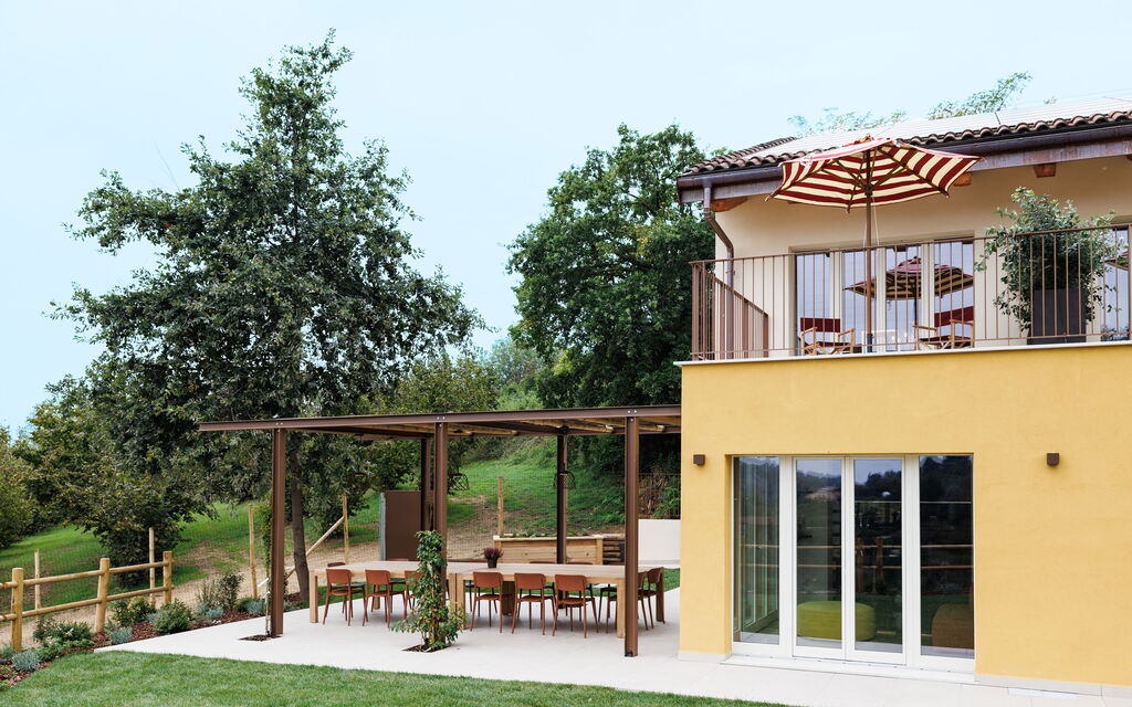 Casa Gallo - Roero - Langhe, Piemonte: Autunno, Balcone / Terrazza / Patio, Estate, Giardino, Primavera