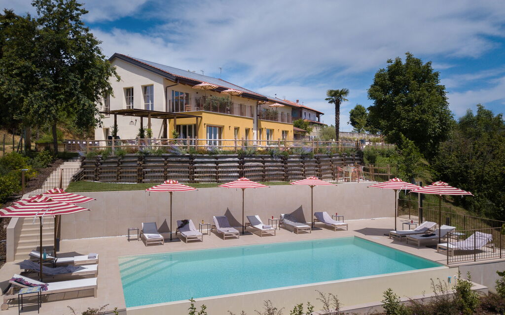 Casa Gallo - Roero - Langhe, Piemonte: Autunno, Estate, Giardino, Primavera