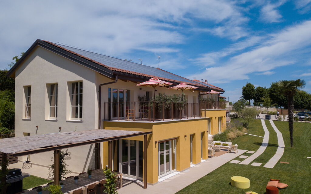 Casa Gallo - Roero - Langhe, Piemonte: Autunno, Estate, Giardino, Primavera