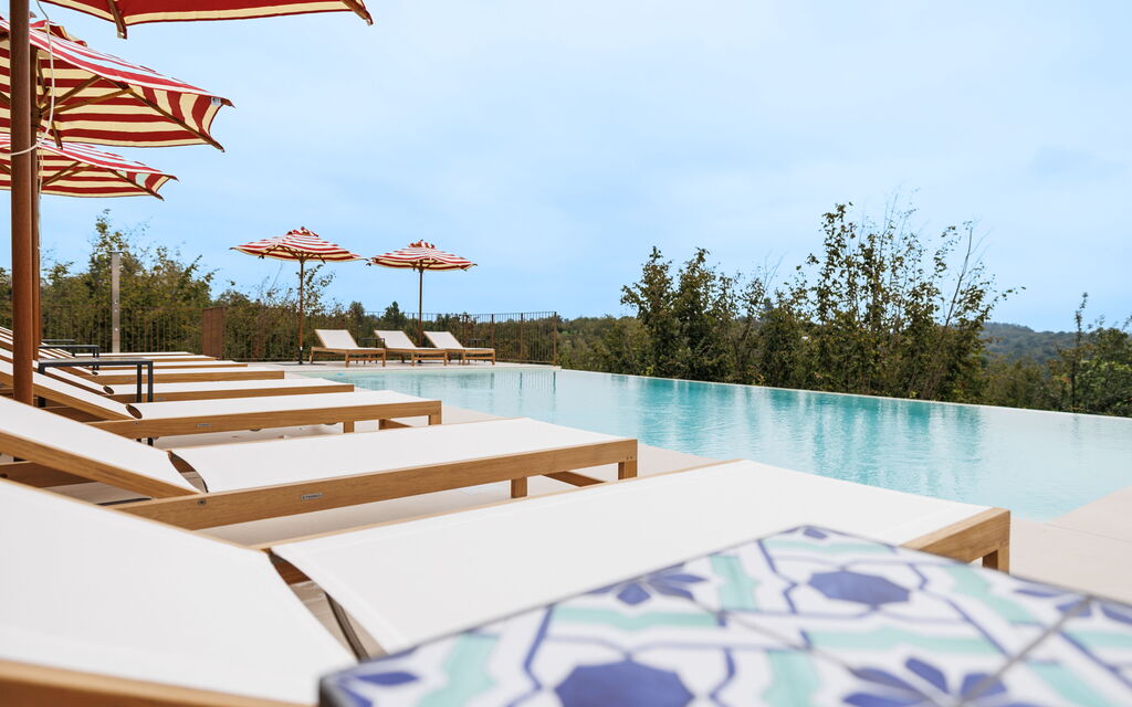 Casa Gallo - Roero - Langhe, Piemonte: Autunno, Estate, Giardino, Piscina, Primavera