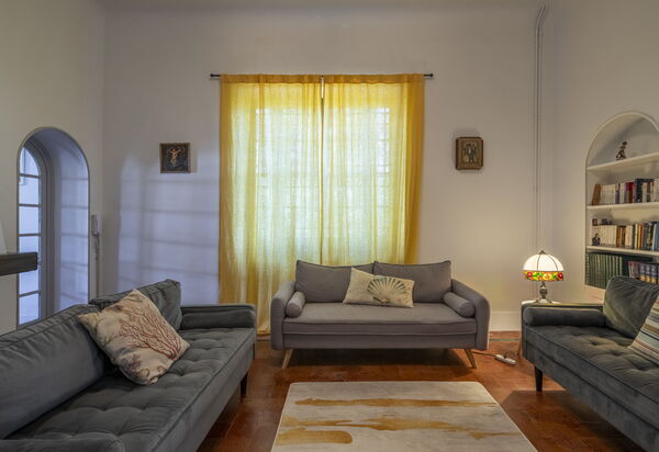 Massarosa Front Lake, The Gargoyles: Autumn, Living Room, Spring, Summer