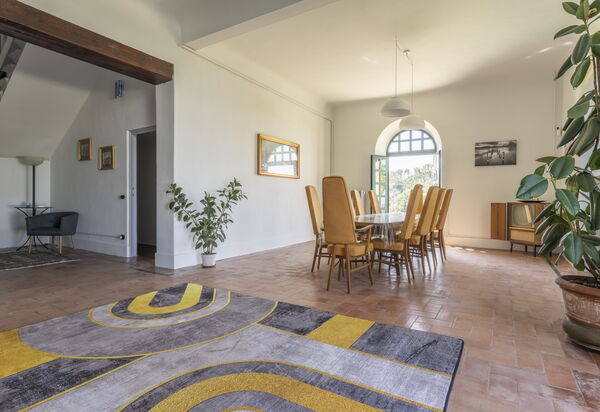 Massarosa Front Lake, The Gargoyles: Autunno, Estate, Primavera, Soggiorno