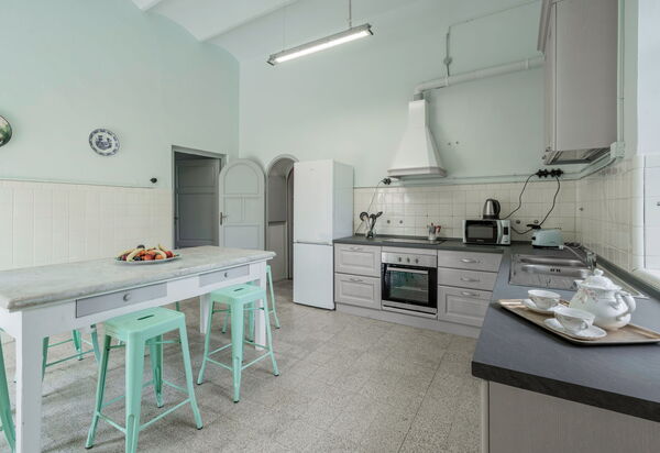 Massarosa Front Lake, The Gargoyles: Autunno, Cucina, Estate, Primavera