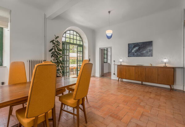 Massarosa Front Lake, The Gargoyles: Autunno, Estate, Primavera, Sala da pranzo