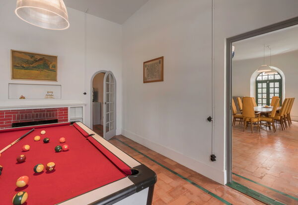 Massarosa Front Lake, The Gargoyles: Autunno, Estate, Primavera, Soggiorno