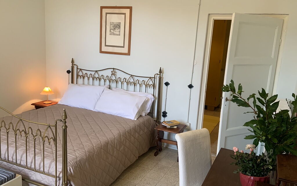 Massarosa Front Lake, The Gargoyles: Autunno, Camera da letto, Estate, Primavera