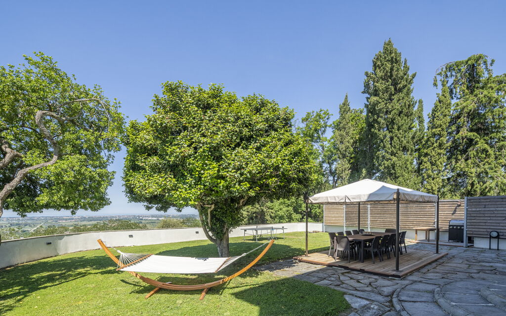 Massarosa Front Lake, The Gargoyles: Autunno, Estate, Esterni, Primavera