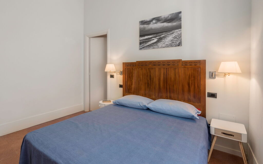 Massarosa Front Lake, The Gargoyles: Autunno, Camera da letto, Estate, Primavera