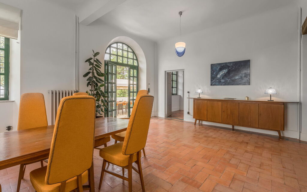 Massarosa Front Lake, The Gargoyles: Autunno, Estate, Primavera, Sala da pranzo