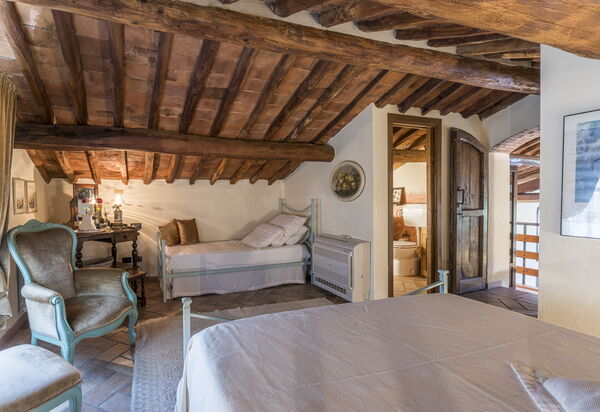 Fienile Di Fabio - Colline Fiorentine Vaiano, Toscana: Autunno, Camera da letto, Caratteristiche, Dettagli della stanza, Estate, Primavera