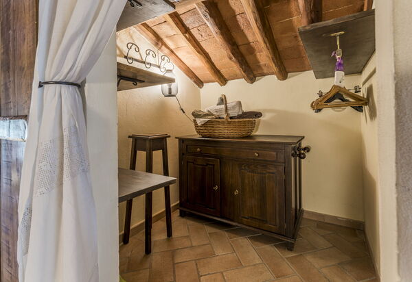 Fienile Di Fabio - Colline Fiorentine Vaiano, Toscana: Altra Stanza, Autunno, Caratteristiche, Dettagli della stanza, Estate, Primavera