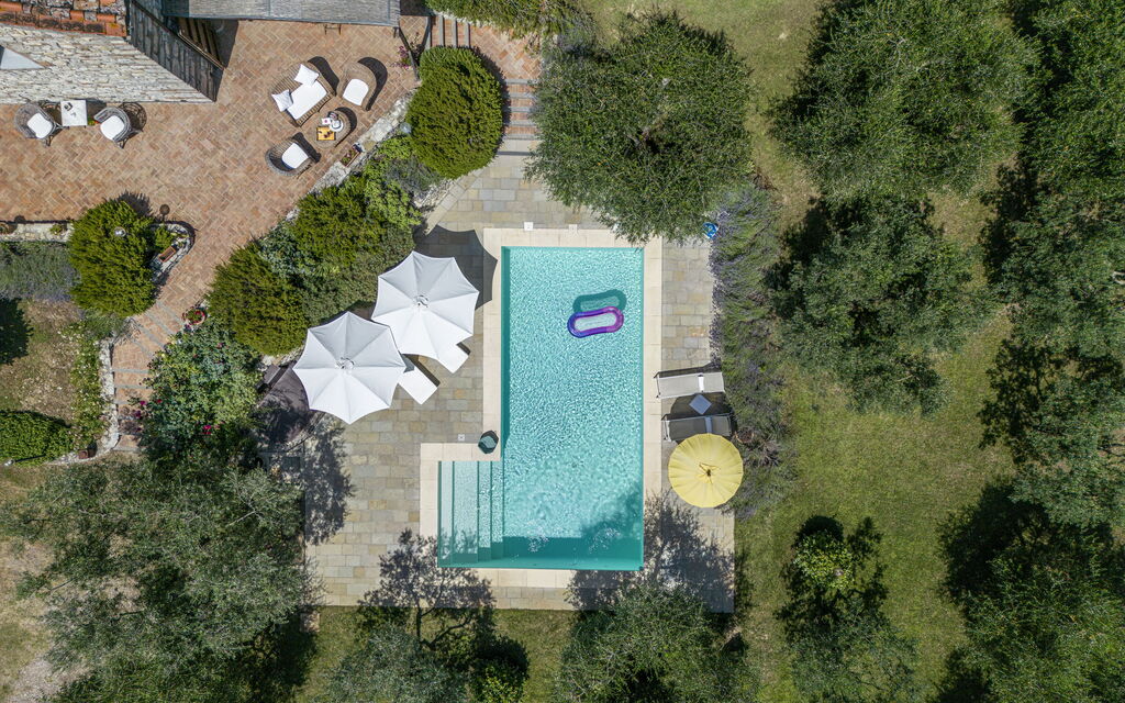 Fienile Di Fabio - Colline Fiorentine Vaiano, Toscana: Autumn, Building Exterior, Spring, Summer