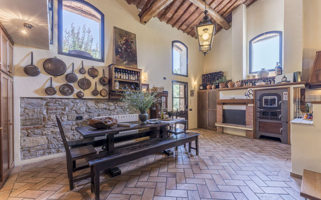 Fienile Di Fabio - Colline Fiorentine Vaiano, Toscana: Amenities, Autumn, Kitchen, Room Detail, Spring, Summer