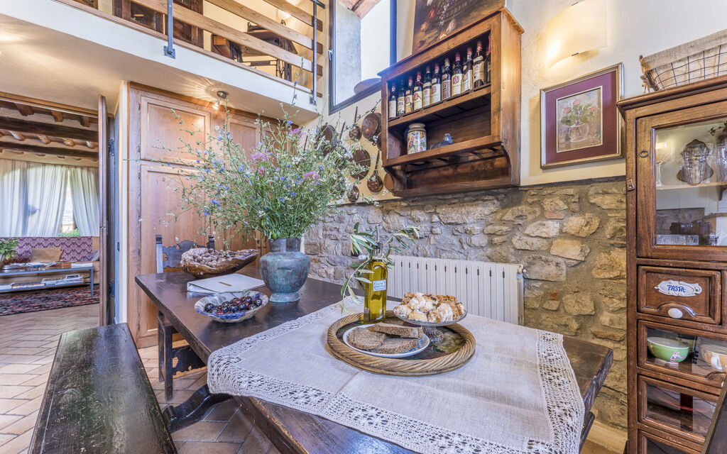 Fienile Di Fabio - Colline Fiorentine Vaiano, Toscana: Amenities, Autumn, Dining Room, Room Detail, Spring, Summer