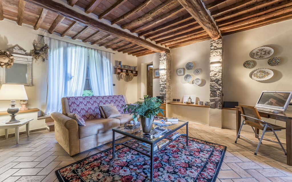 Fienile Di Fabio - Colline Fiorentine Vaiano, Toscana: Amenities, Autumn, Building Exterior, Living Room, Spring, Summer