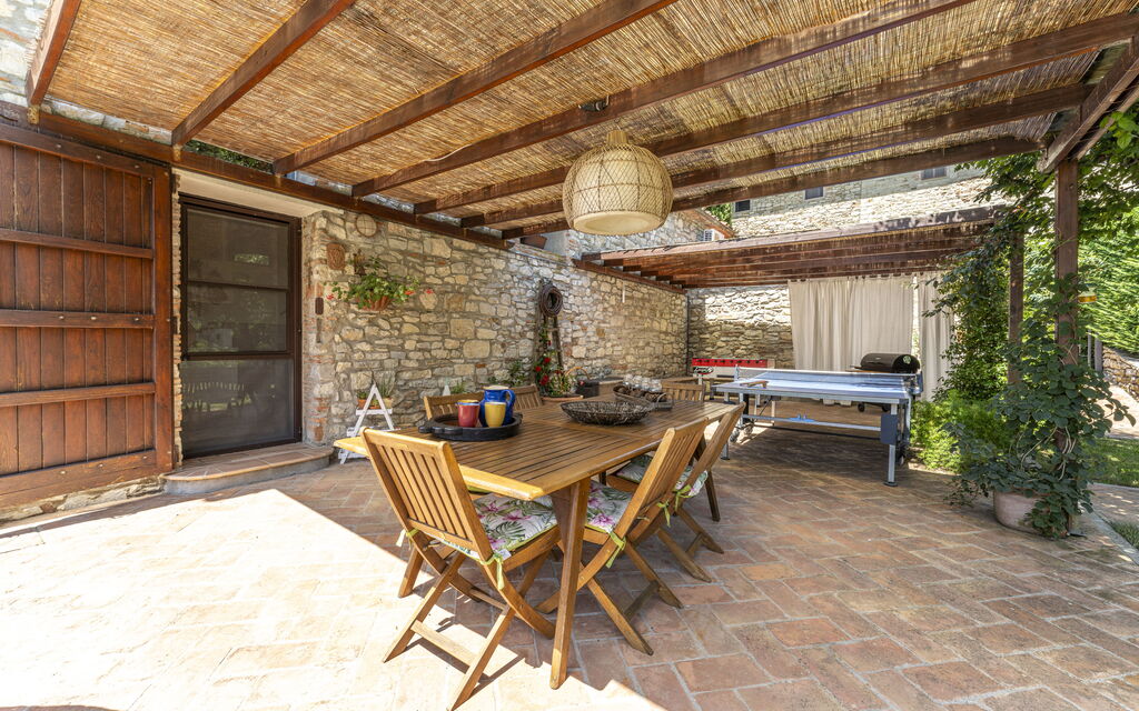 Fienile Di Fabio - Colline Fiorentine Vaiano, Toscana: Amenities, Autumn, Building Exterior, Spring, Summer