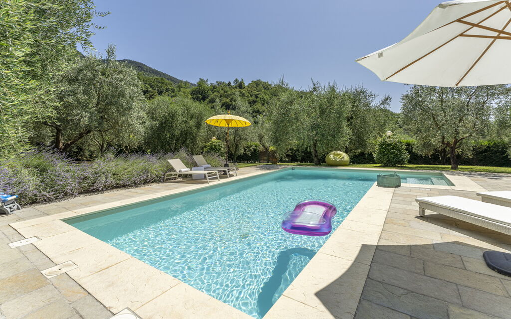 Fienile Di Fabio - Colline Fiorentine Vaiano, Toscana: Amenities, Autumn, Building Exterior, Pool, Spring, Summer