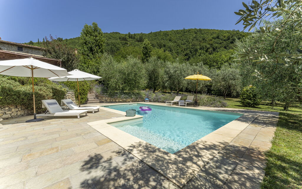 Fienile Di Fabio - Colline Fiorentine Vaiano, Toscana: Amenities, Autumn, Building Exterior, Garden, Pool, Spring, Summer