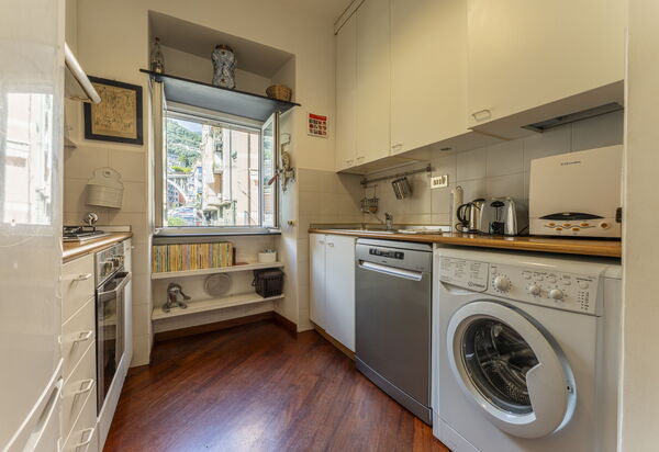 A Un Minuto Dal Mare - Bogliasco, Liguria: Autunno, Cucina, Estate, Primavera