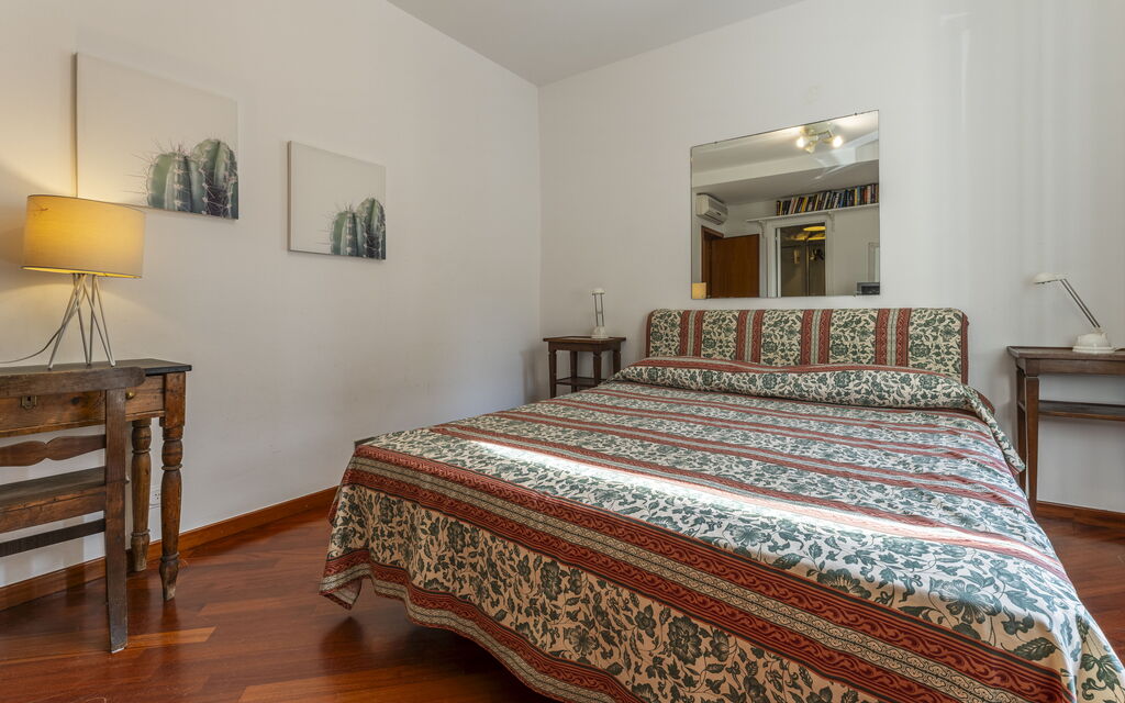 A Un Minuto Dal Mare - Bogliasco, Liguria: Autumn, Bedroom, Spring, Summer