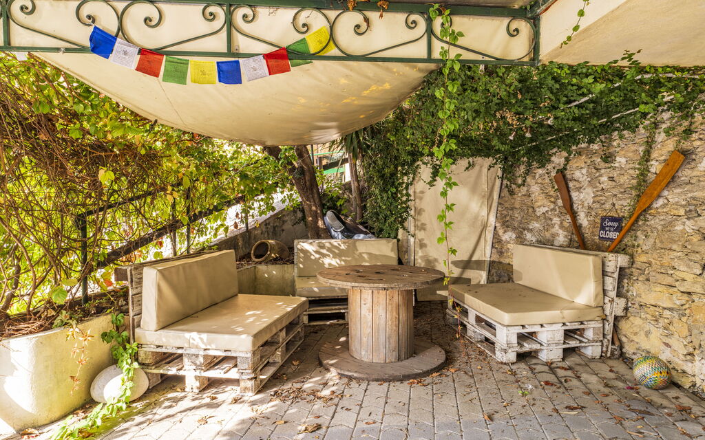 A Un Minuto Dal Mare - Bogliasco, Liguria: Autumn, Building Exterior, Garden, Spring, Summer