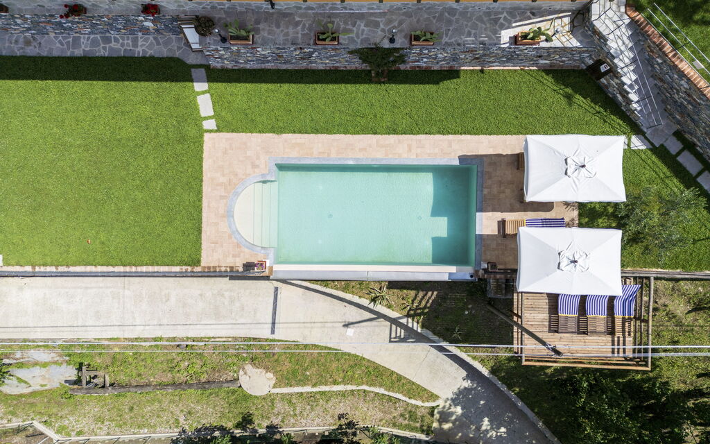 Casa Aurora - Recco, Liguria: Autunno, Estate, Piscina, Primavera