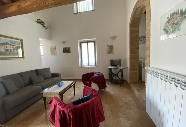 Villa Le Ripe Apartments - Gambassi Terme, Toscana: Autumn, Living Room, Spring, Summer