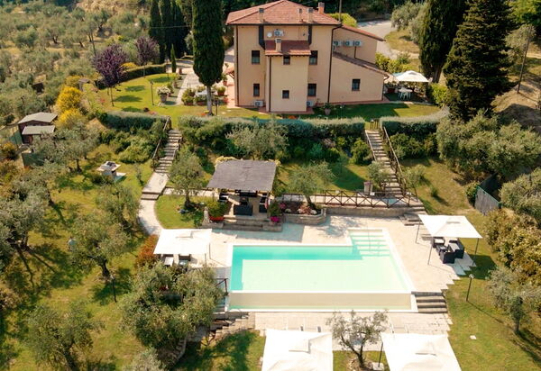 Villa Le Ripe Apartments - Gambassi Terme, Toscana: Autumn, Building Exterior, Spring, Summer