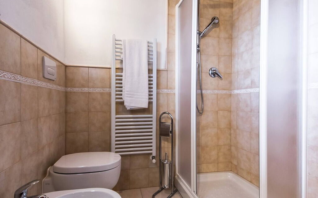 Villa Le Ripe Apartments - Gambassi Terme, Toscana - : Autumn, Bathroom, Spring, Summer