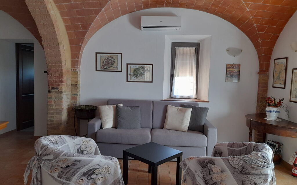 Villa Le Ripe Apartments - Gambassi Terme, Toscana - : Autumn, Kitchen, Living Room, Spring, Summer
